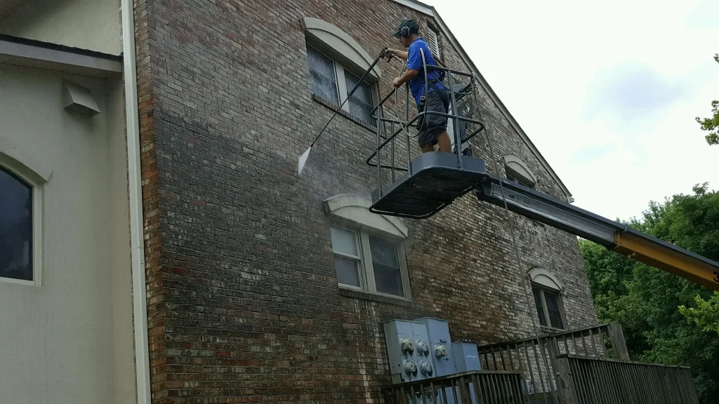 Pressure washing in Roanoke, VA